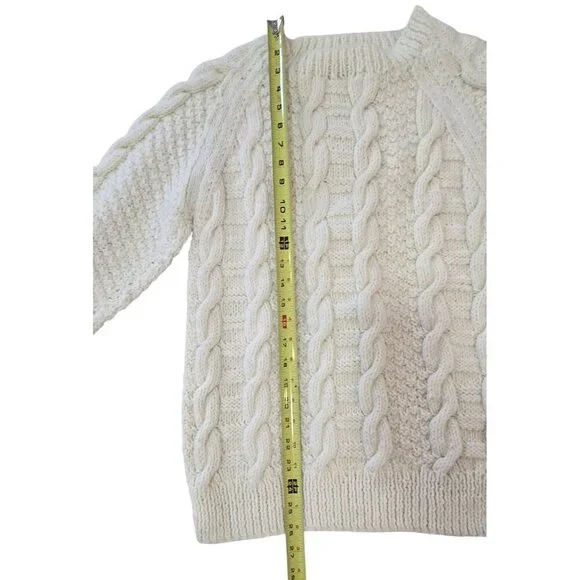 Handmade White Cable Knit Sweater Warm Cozy Design Raglan Sleeves Classic Style - Picture 4 of 7